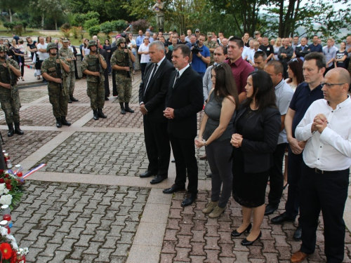 FOTO/VIDEO: Na Uzdolu obilježena 23. obljetnica stravičnog pokolja nad Hrvatima