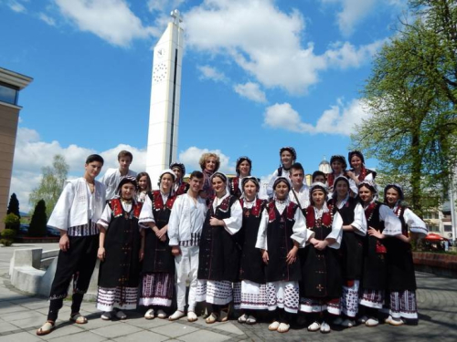 FOTO: HKUD „Rama“ na 10. smotri folklora u Derventi