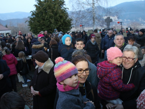 FOTO: Žive jaslice u župi Rama Šćit