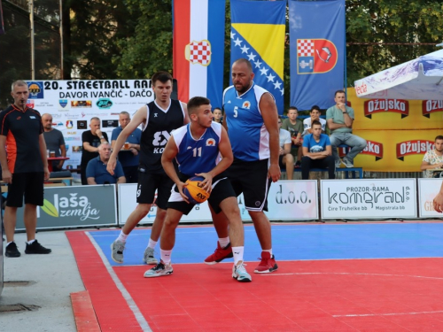 FOTO: Druga večer Streetball turnira u Prozoru