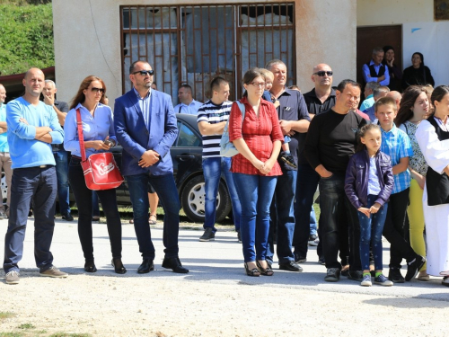 FOTO/VIDEO: Na Uzdolu obilježena 22. obljetnica stravičnog pokolja nad Hrvatima