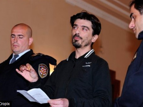 Paravinja za ubojstvo maloljetnice dobio 20 godina zatvora