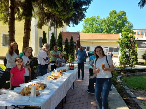 FOTO: Učenici i djelatnici OŠ Veselka Tenžere Uzdol izletom obilježili Dan škole