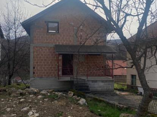OGLAS: Prodaje se kuća u Prozoru