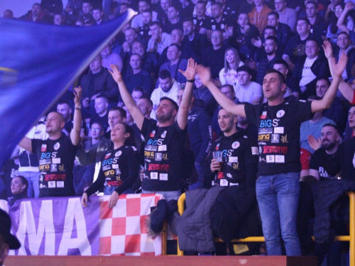 FOTO/VIDEO: Ivan Sičaja – treća profesionalna MMA pobjeda