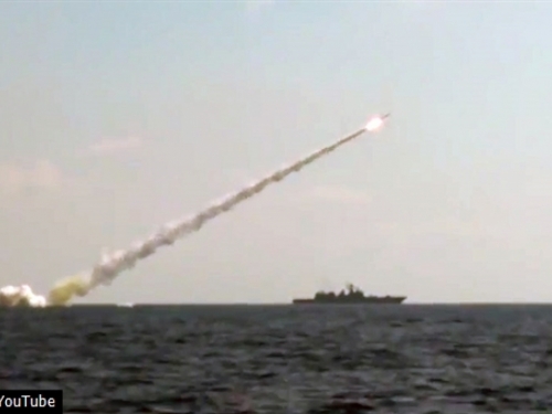 Rusi krstarećim raketama uništili zapovjedništvo i skladište ISIL-a