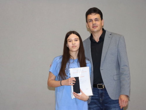 FOTO: Svečano proslavljen Dan OŠ Marka Marulića Prozor