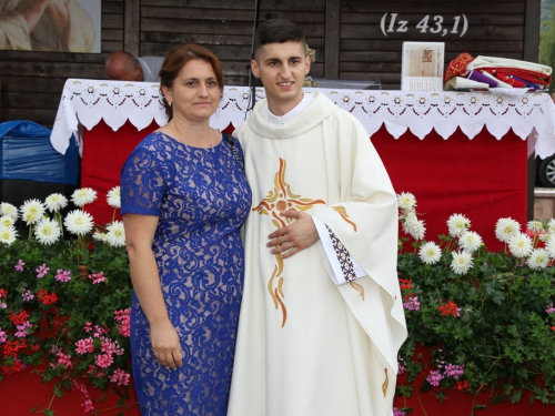 FOTO: Mlada misa vlč. Josipa Papka u župi Prozor