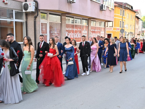 Uskoplje ispratilo 63 maturanta, među njima i 16 iz Prozora-Rame