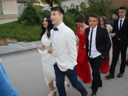 FOTO/VIDEO: Matura 2016. - Defile mladosti i ljepote na ulicama Prozora