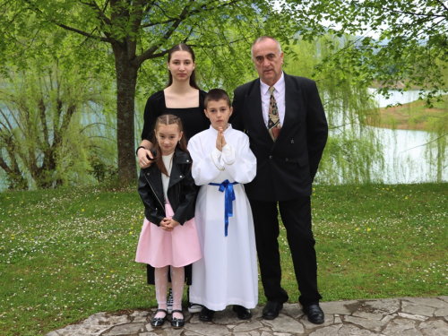 FOTO: Prva sveta Pričest u župi Rama-Šćit