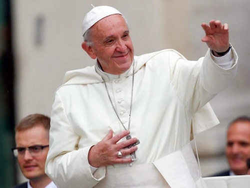 Papa prometnim policajcima: Pokažite milosrđe prema prekršiteljima