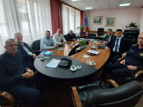 Počeli pregovori o novom kolektivnom ugovoru za policiju u HNŽ-u