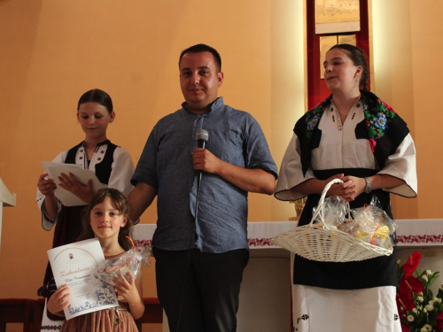FOTO: U Prozoru održan dječji festival 'Djeca pjevaju Isusu'