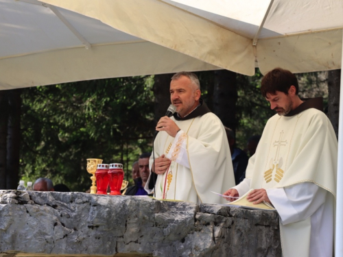 FOTO: Misa Uočnica na Kedžari