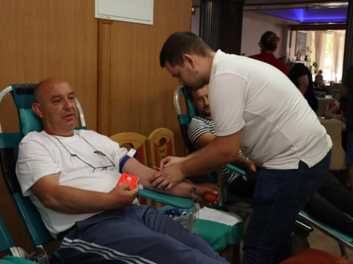 FOTO: Uspješna akcija darivanja krvi u Prozoru