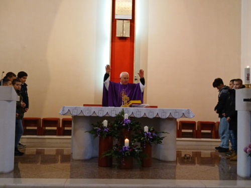 U ramskim župama započele mise zornice