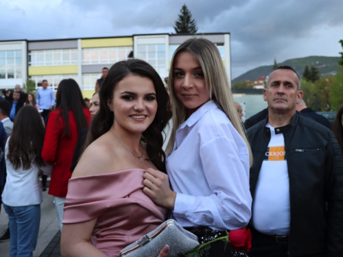 FOTO/VIDEO: Matura 2023. - Defile mladosti na ulicama Prozora