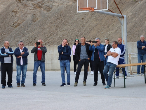 FOTO: Na Ustirami svečano otkriven spomenik poginulim i nestalim braniteljima