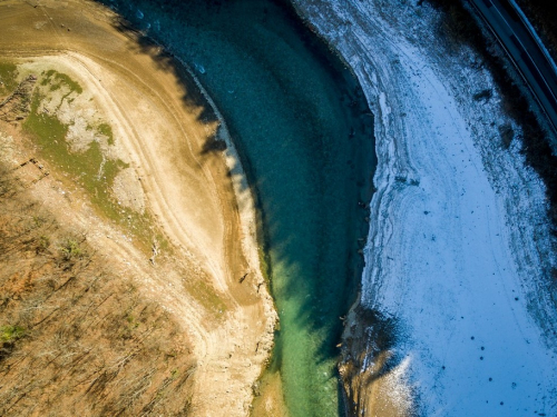 FOTO/VIDEO: Jablaničko jezero povuklo se iz Donje Rame