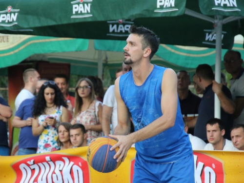 FOTO: ''General Vasilije Mitu'' iz Zagreba pobjednik 15. Streetball Rama