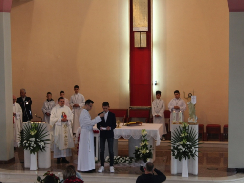 FOTO: Prva pričest u župi Prozor