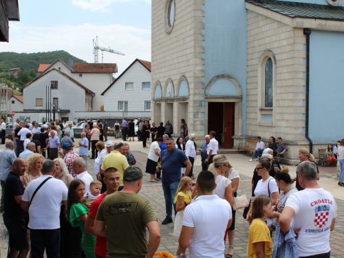 FOTO: Patron župe Prozor - Presveto Srce Isusovo