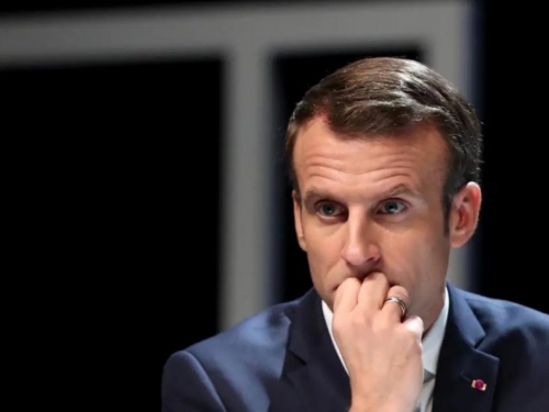 Francuzi biraju, Macronu se 'trese stolica'