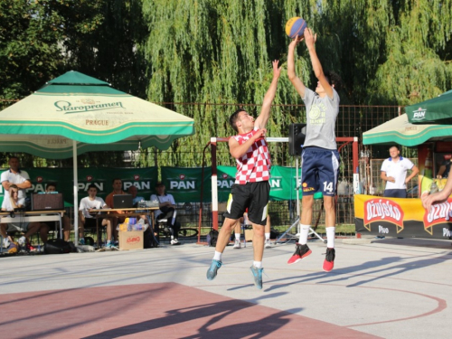 FOTO: ''General Vasilije Mitu'' iz Zagreba pobjednik 15. Streetball Rama