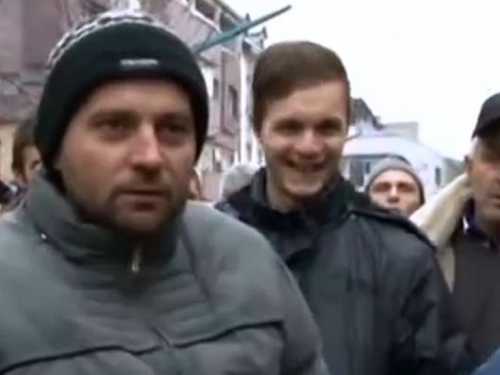 Prosvjednik u Bosni: Zašto nema seksa u državnim firmama?