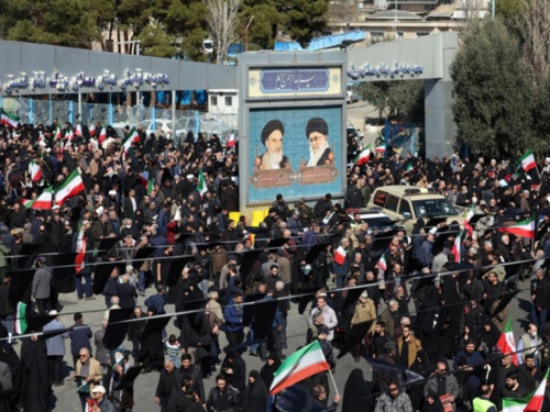 Zašto iranski režim još nije pao?