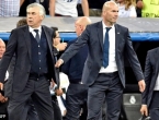 Što radi Zidaneova ruka u džepu Carla Ancelottija?!