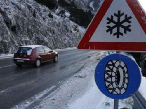 Oprez zbog magle i poledice