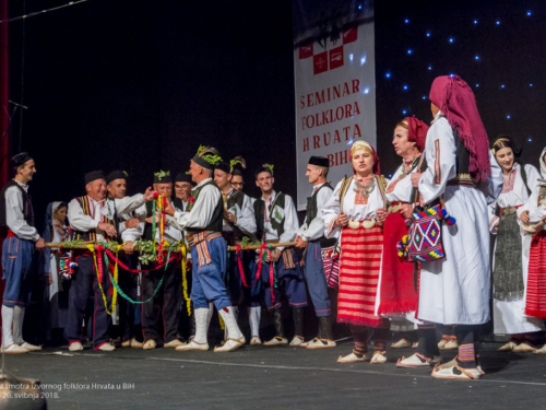 FOTO: Državna smotra izvornog folklora Hrvata u BiH