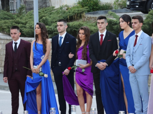 FOTO/VIDEO: Matura 2023. - Defile mladosti na ulicama Prozora