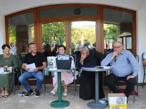 FOTO: Predstavljena knjiga Ivana Filipovića ''Moja Rama u mom stihu''