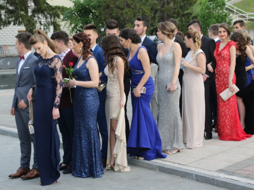 FOTO/VIDEO: Matura 2017. - Defile mladosti na ulicama Prozora