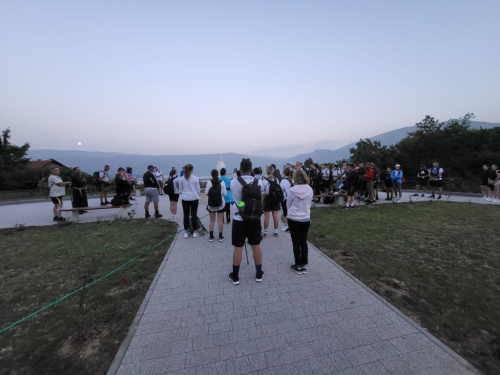 FOTO: Hodočasnici iz Rame krenuli pješice u Međugorje