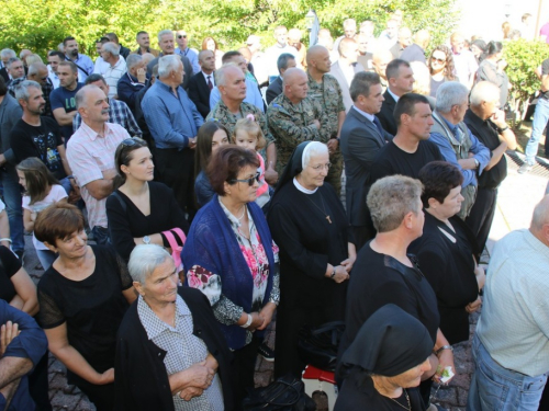 FOTO: Na Uzdolu obilježena 24. obljetnica stravičnog pokolja nad Hrvatima