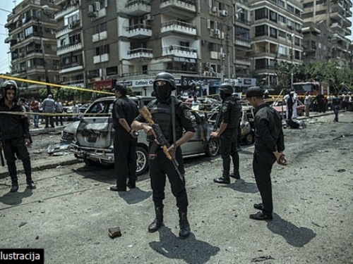 Izvanredno stanje u Egiptu zbog napada Islamske države
