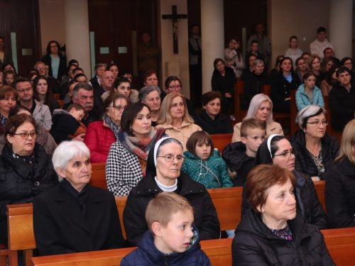 Korizmeni koncert Etno skupine ''Čuvarice'' u Prozoru