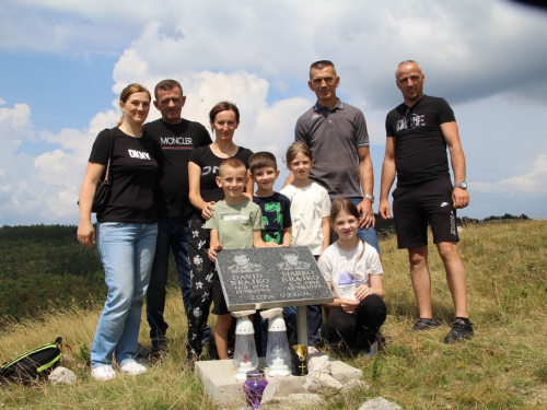 Foto: Mamorijal ''Marko i David Brajko''