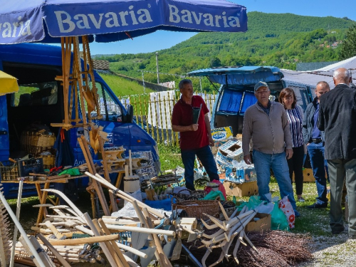 Duhovi ili Dovi u Prozoru