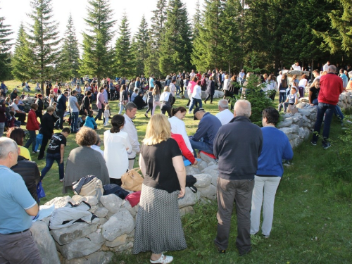 FOTO: Misa Uočnica na Kedžari