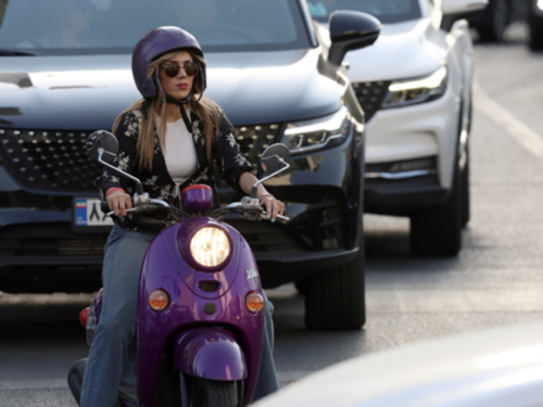 Iran formalno dozvolio ženama da voze motocikle