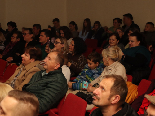 FOTO/VIDEO: U Prozoru održana manifestacija ''Mom gradu na dar''