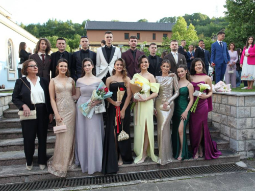 FOTO: Matura 2026. - Defile mladosti na ulicama Prozora