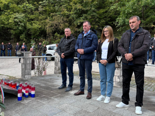 FOTO: Na Hudutskom obilježena 31. obljetnica stradanja Hrvata