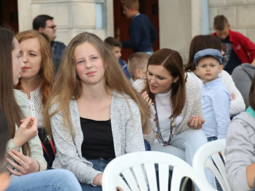 FOTO/VIDEO: U Prozoru održan X. festival duhovne glazbe 'Djeca pjevaju Isusu'