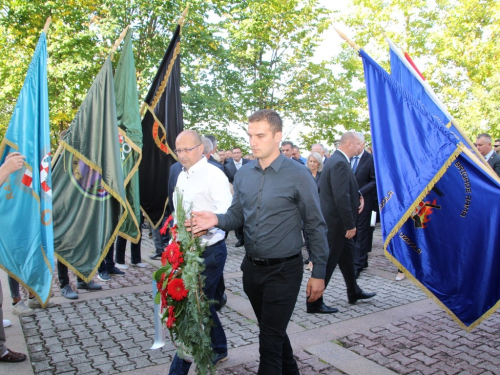 FOTO: Na Uzdolu obilježena 25. obljetnica zločina nad Hrvatima